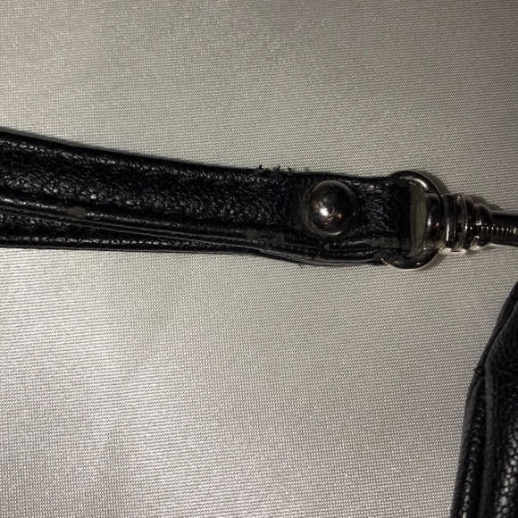 Express wristlet purse - Picture 3 of 8